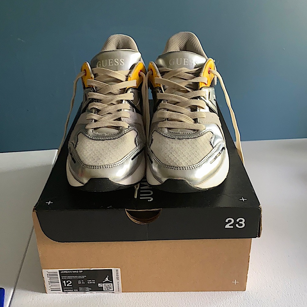 GUESS Designer Sneakers (Sz. 8.5)